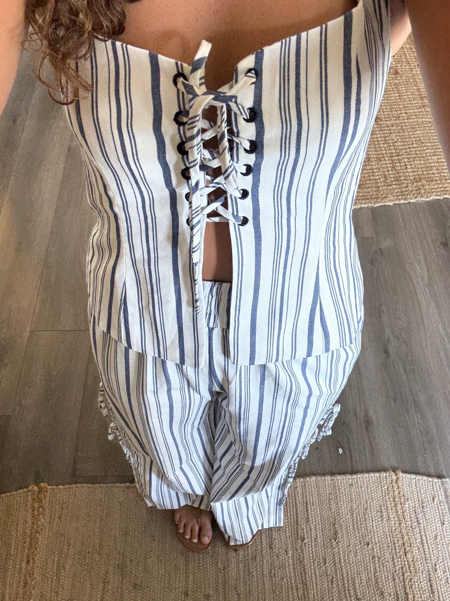 Shoreline Set Top