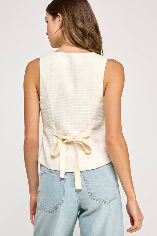 BUTTONED VEST WITH BACK TIE