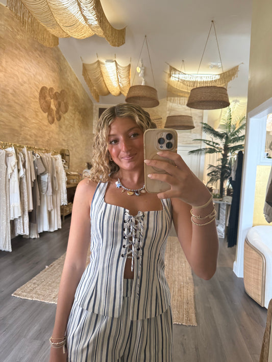Shoreline Set Top