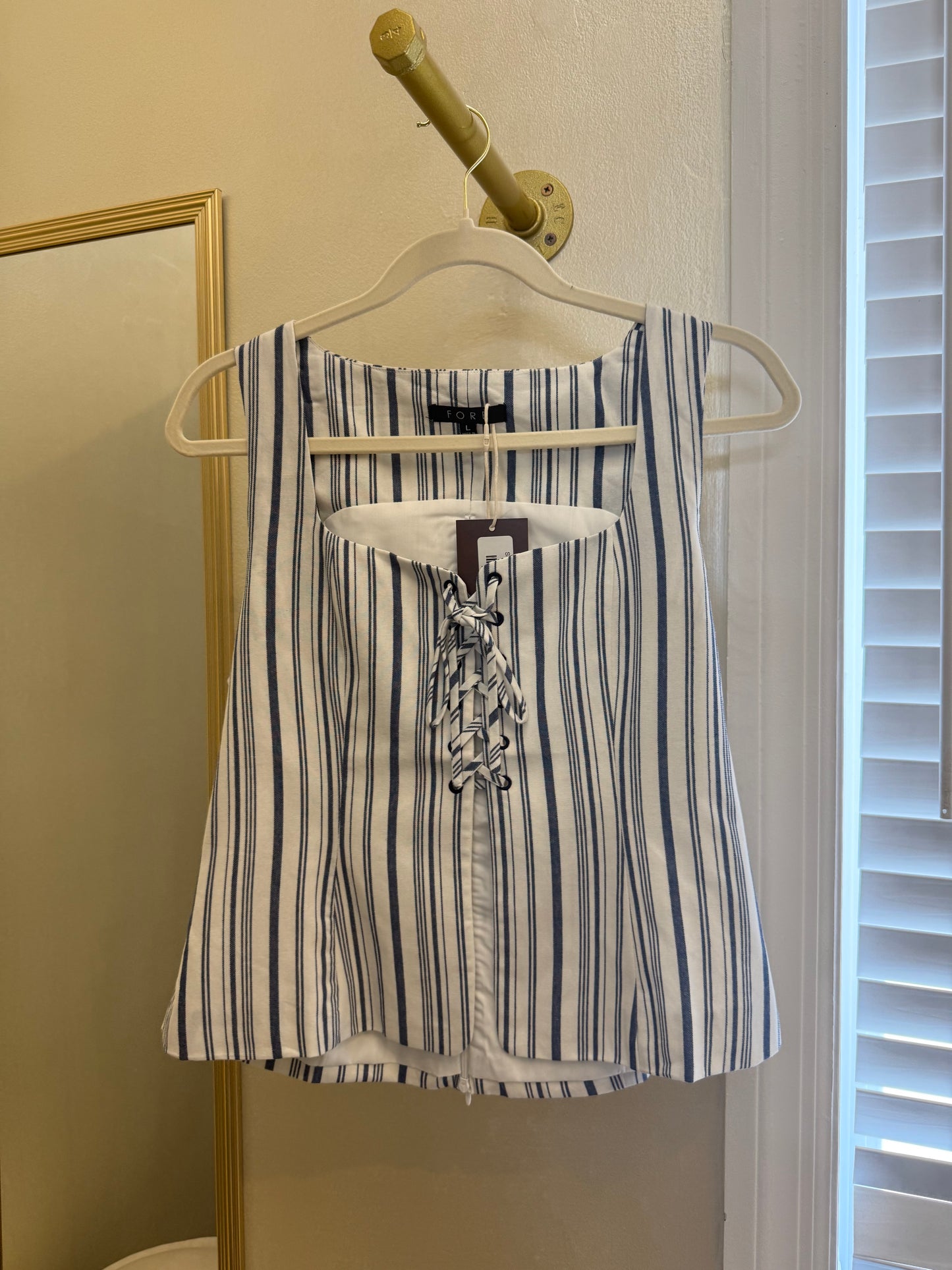 Shoreline Set Top