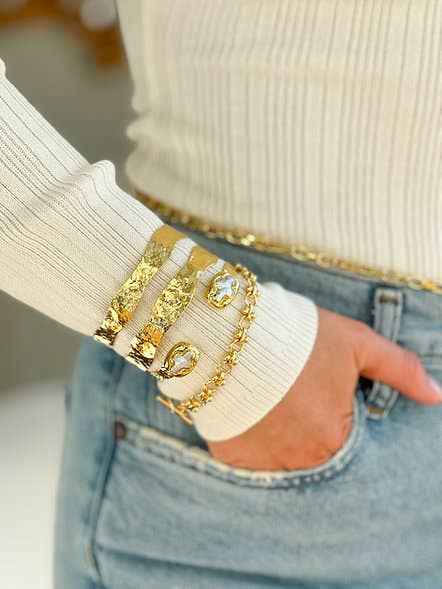 Misty Cuff - Cross Pearl