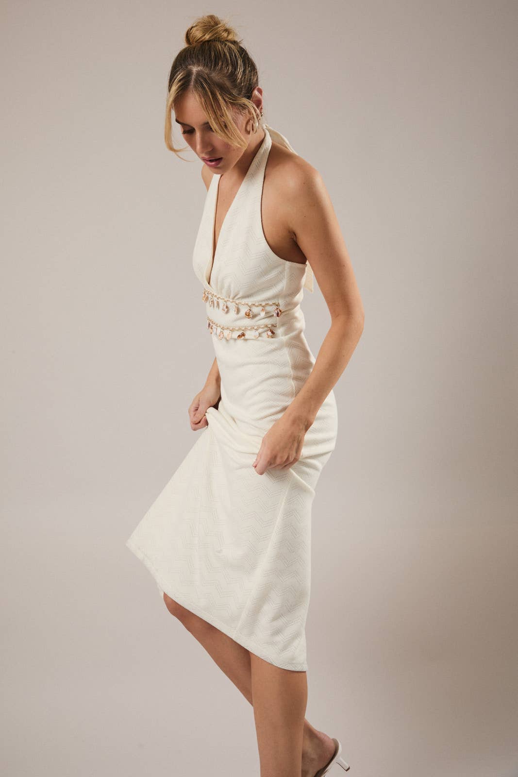 SHELL V NECK DRESS